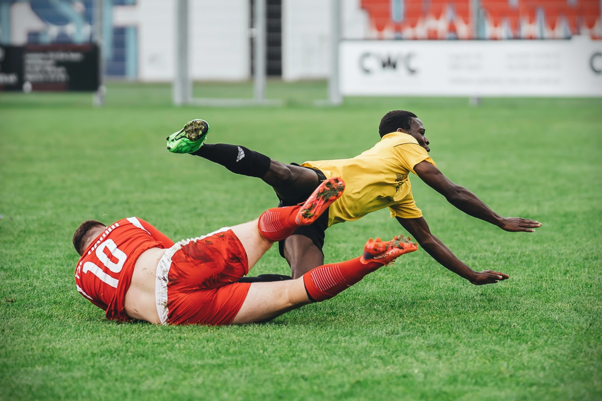 uraz piłkarski kontuzja